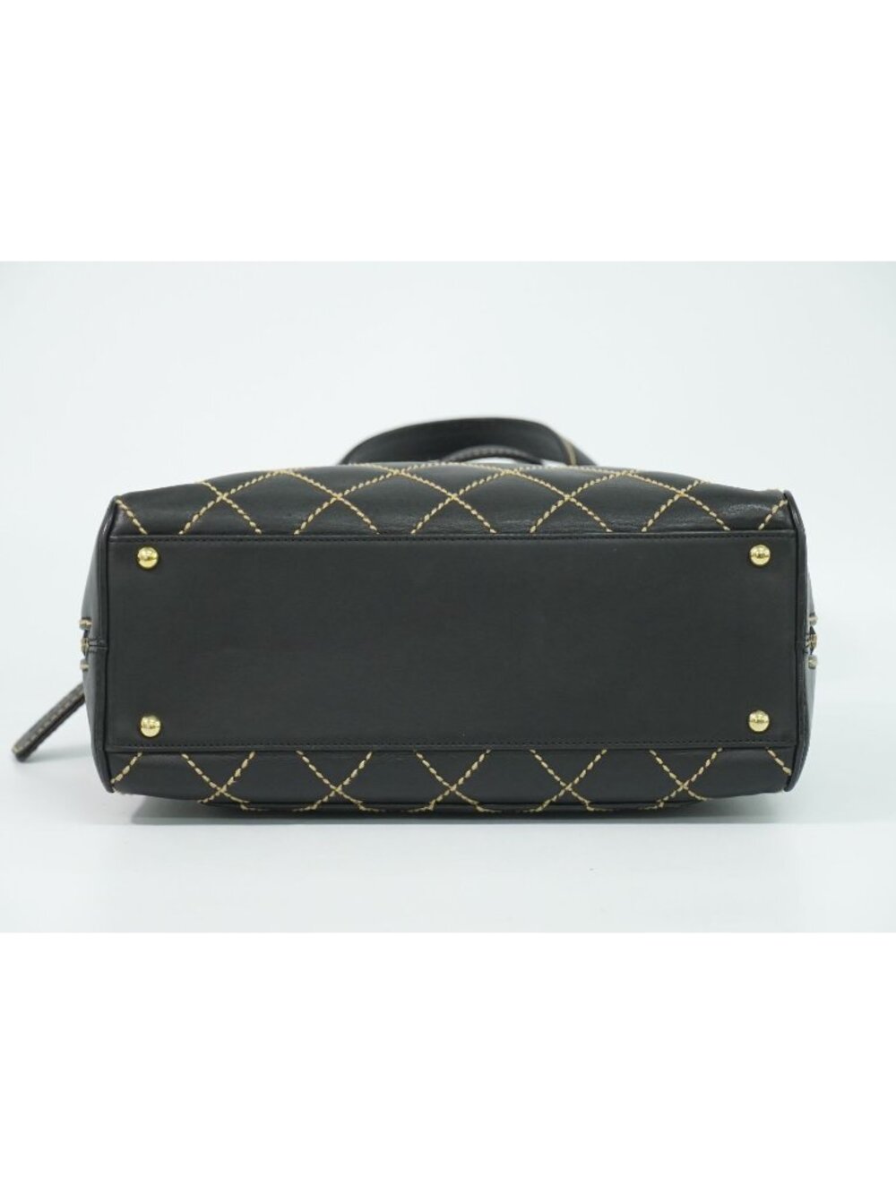 Chanel Wild Stitch CC Logo Tote Leather Black - Picture 3 of 9